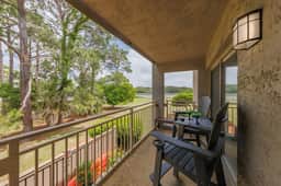 1732 Bluff Villa