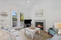15 Heath Drive