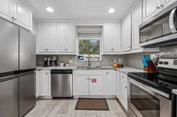 32 Water Oak Villa