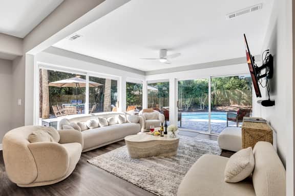 4 Palmetto Place