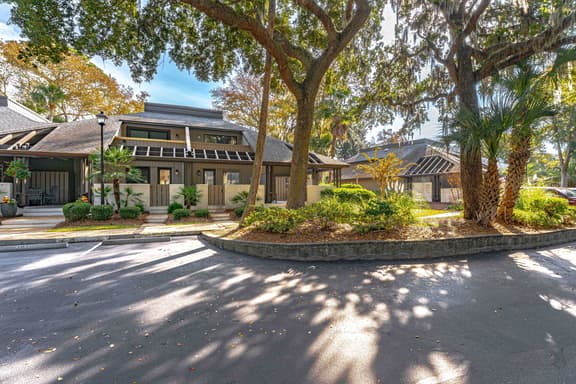 306 Tennismaster Villas
