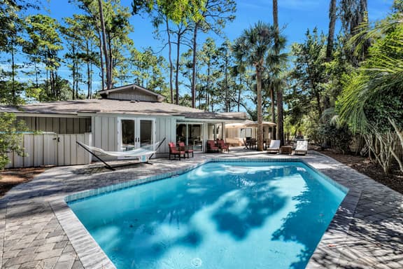 4 Palmetto Place